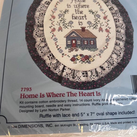 Stitchables Cross Stitch Craft Kit "Home is where the heart is" Oval Shape NEW - Picture 3 of 5